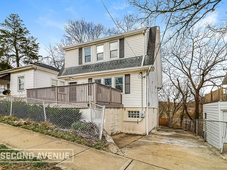 3157 Sunshine Ave — Photo 2