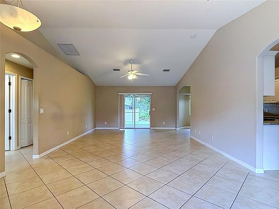 4th image of 4523 BUTTERFLY LANE