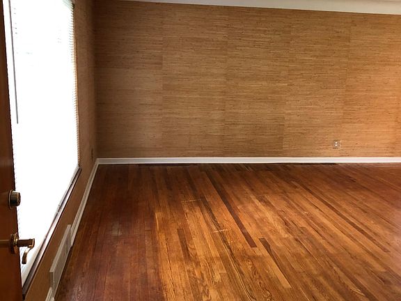 3rd image of 3389 Rocky River Dr #1