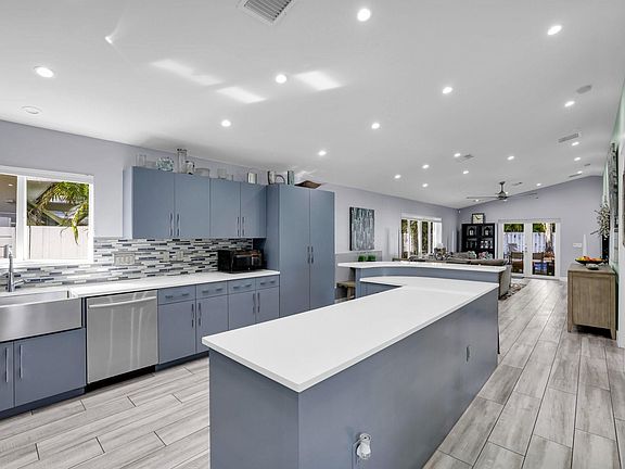 3rd image of 1399 NE 33rd Street