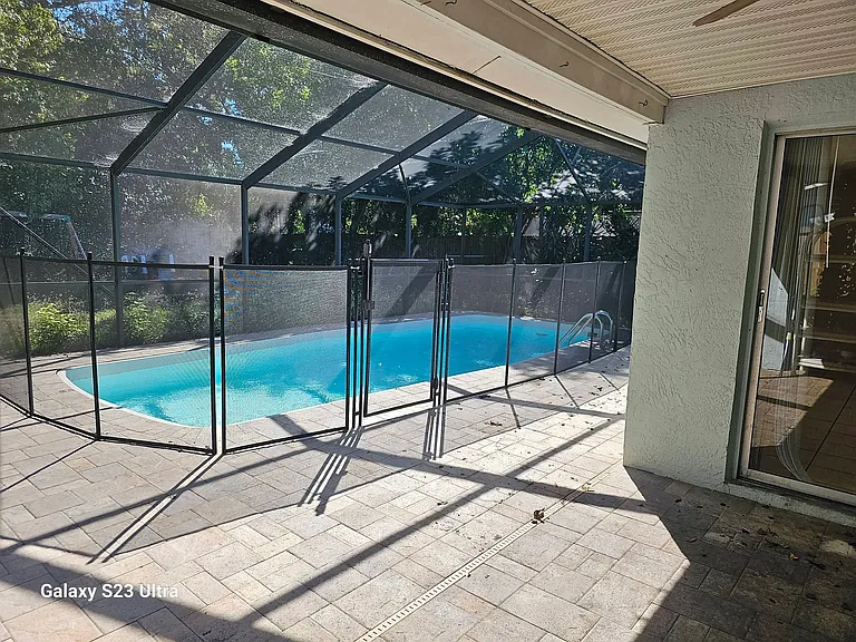 2065 Whitney Dr — Photo 17