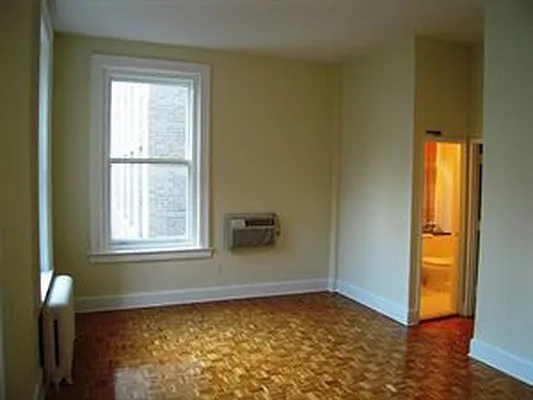 Rented by Douglas Elliman | media 22