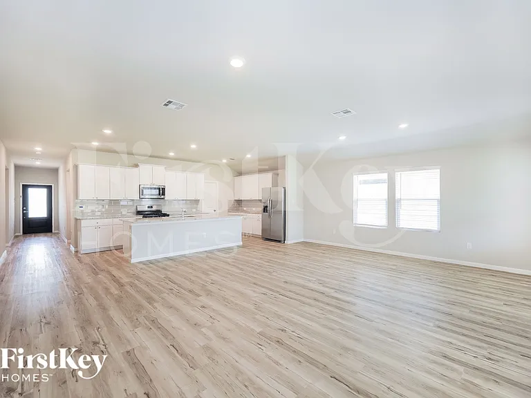 6754 Hatchery Way — Photo 4