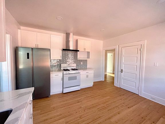 2nd image of 320 Lester Ave