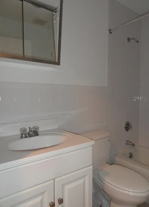 Studio, $1,795 — Photo 3