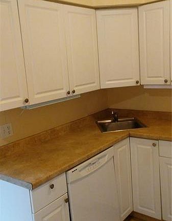 5th image of 26 Wimbledon Lake Dr