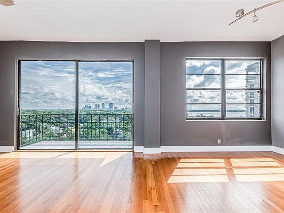5th image of 2109 Bayshore Blvd Unit 807