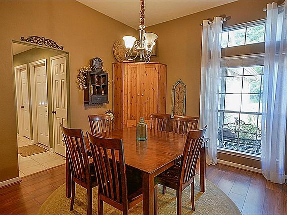 5th image of 13438 Yaupon Holly Ln
