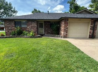 3502 W Wood St, Rogers, AR 72756