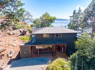 9919 Southlands Dr, Southern Gulf Islands, BC V0N 2M3