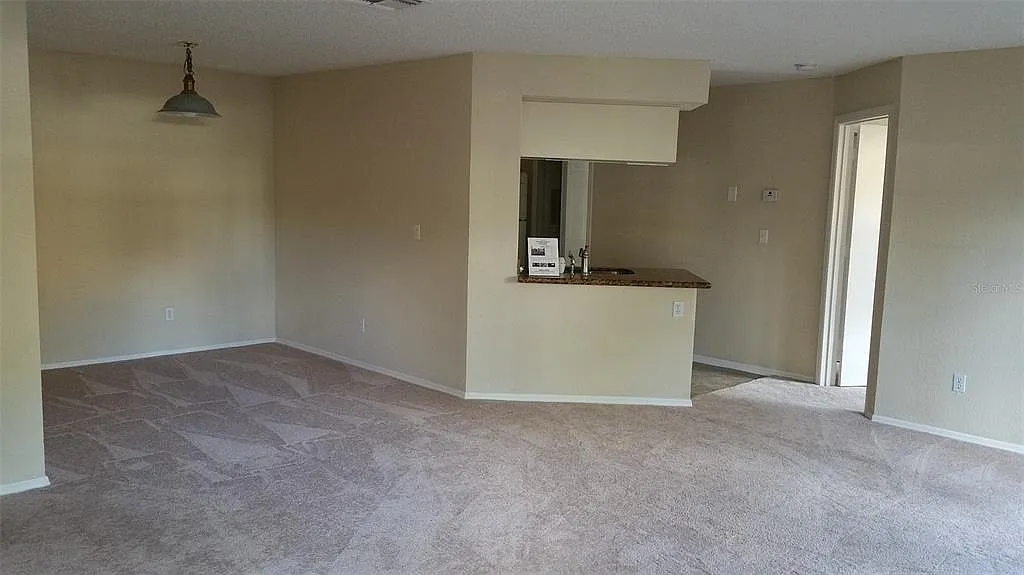 2 bed, 2.0 bath, 1007 sqft, $1,550 — Photo 2