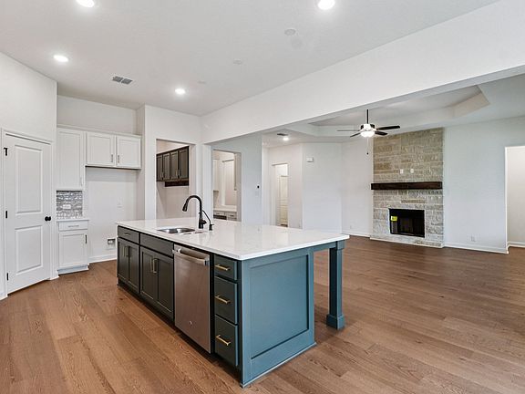 Saddlebrook Ranch - San Saba Interior Image 6