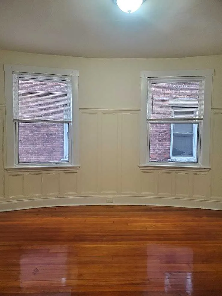 4 bed, $3,550 — Photo 4