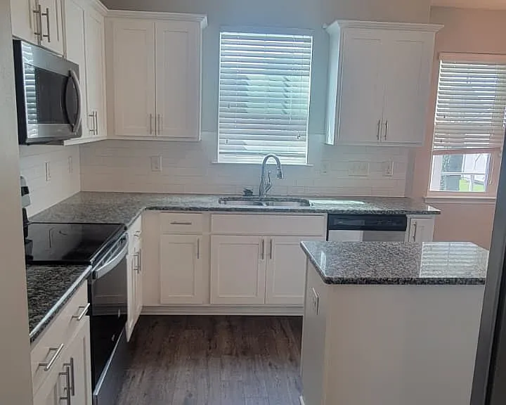 1728 Harrington Rd — Photo 7