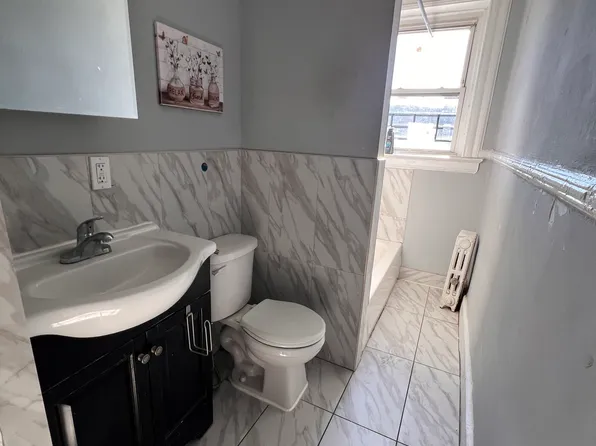 216 Bloomfield Ave, Newark, NJ