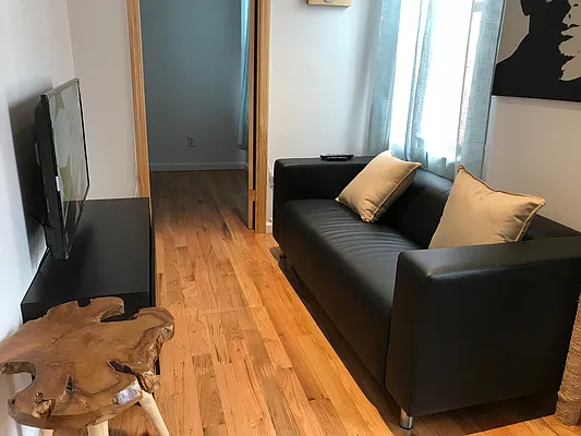 Rented by REAL New York | media 20