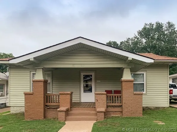 517 E 15th St, Okmulgee, OK 74447