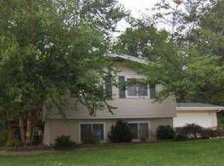 305 Monticello Dr, Collinsville, IL 62234