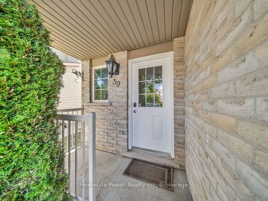 4 bed, $3,200 — Photo 2
