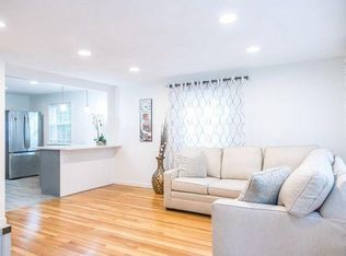 197 W Shore Dr #B, Marblehead, MA 01945