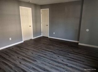 418 E Bryan St #1, Herrin, IL 62948