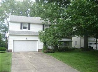 4605 Birchwold Rd, South Euclid, OH 44121
