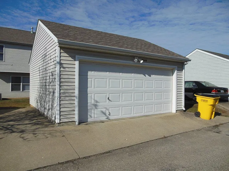 5929 Bay Harbor Dr — Photo 38