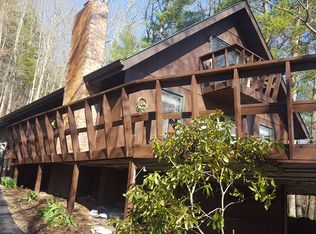 140 Hiddenwood Dr, Mountain City, TN 37683