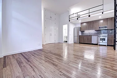 Rented by Urbane Brokerage
