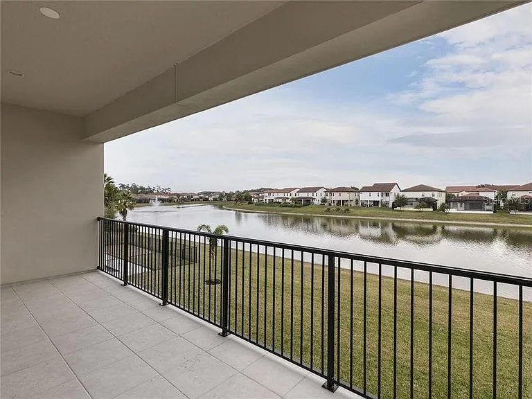10511 Royal Cypress Way — Photo 29