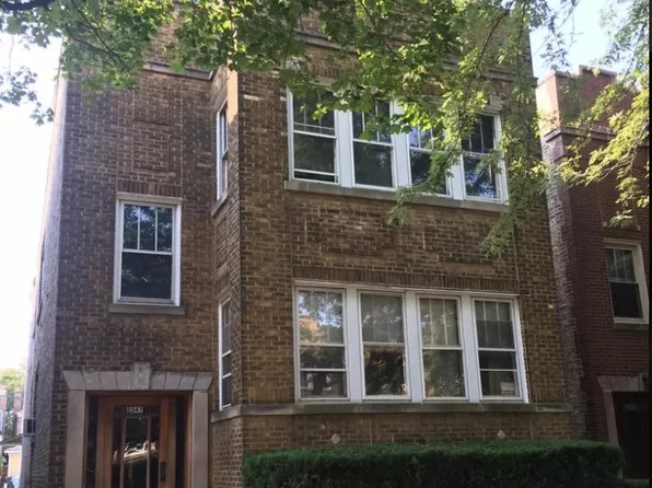 5347 W Dakin St, Chicago, IL 60641
