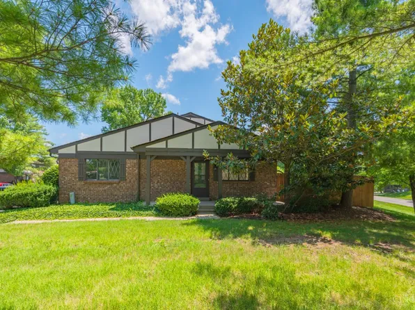 491 Halifax Cir, Cincinnati, OH 45244