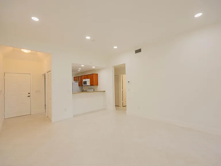 7520 La Paz Blvd #104 — Photo 18