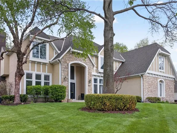 13118 Lamar Ave, Overland Park, KS 66209