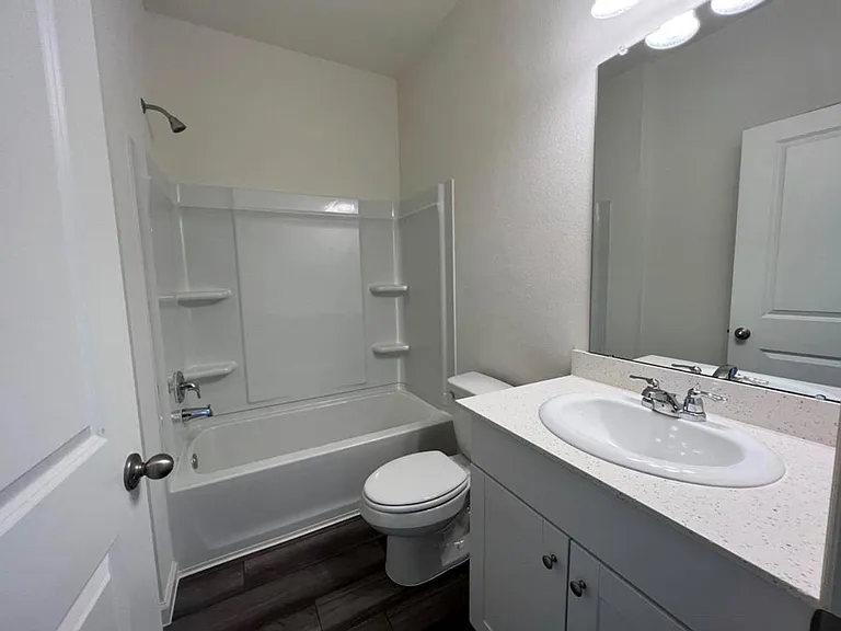1005 Wild Enclave Ln — Photo 8