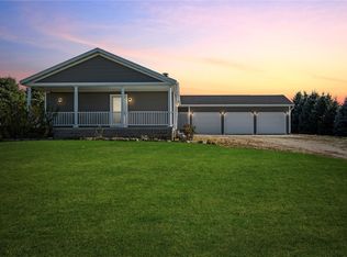 1506 246th Ave, Lisbon, IA 52253