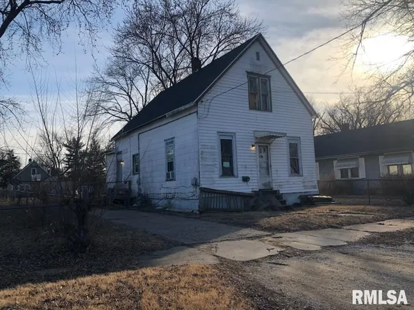 2512 W Humboldt St, Peoria, IL 61605