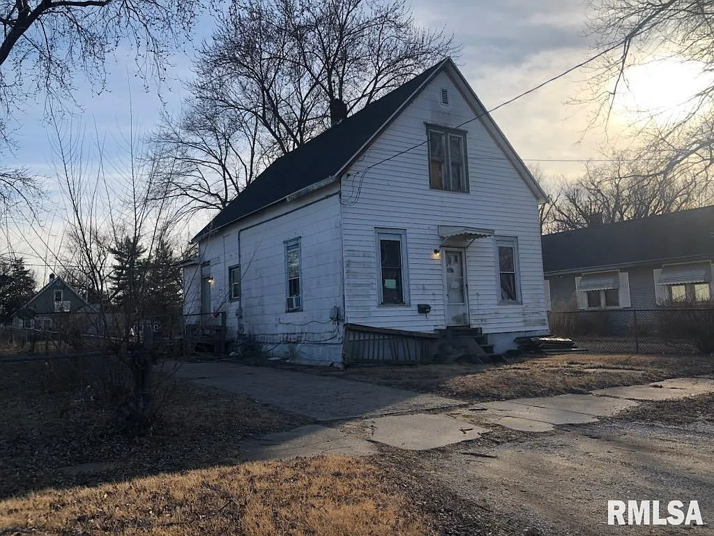 2512 W Humboldt St photo 1