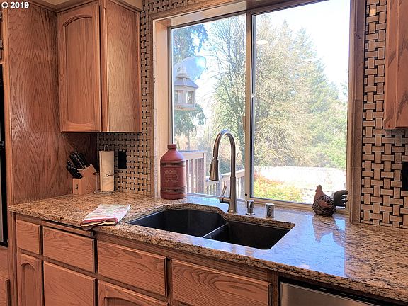 5th image of 9200 NE 32nd Ave