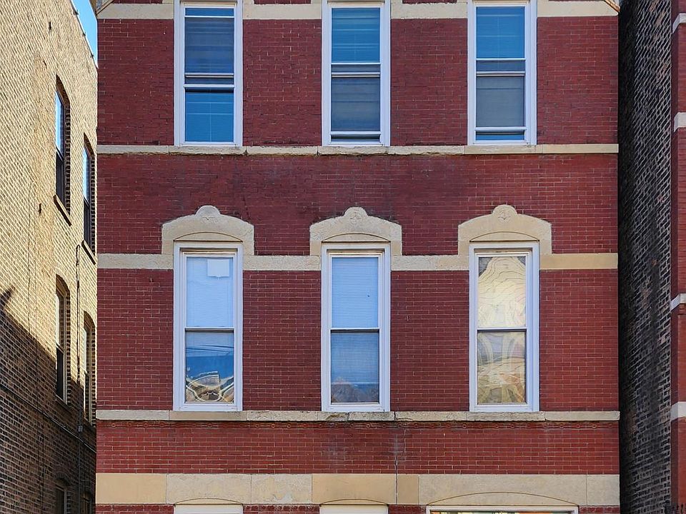 1st image of 1743 W Huron St APT 3