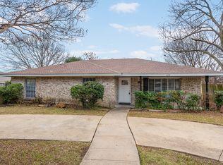 106 Bailey Dr, Desoto, TX 75115