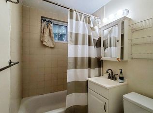 19 Bay St #3R, Cambridge, MA 02139