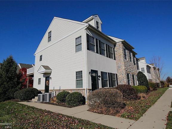 3rd image of 1785C Chateau Pl