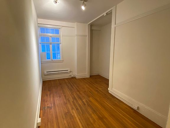 5th image of 424 Jones St #106