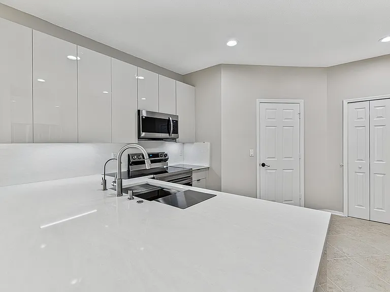 12325 Cascades Pointe Dr — Photo 24