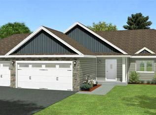 956 Cobblestone Ln, Belle Plaine, MN 56011