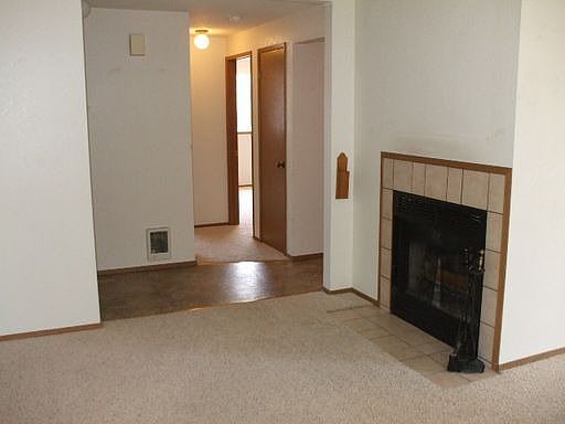 3rd image of 987 SW Barrington Dr APT 202