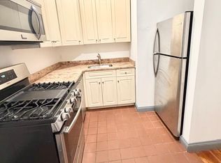 604 Chapel St APT 3, New Haven, CT 06511
