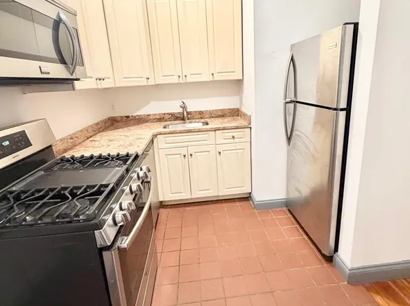 604 Chapel St, New Haven, CT