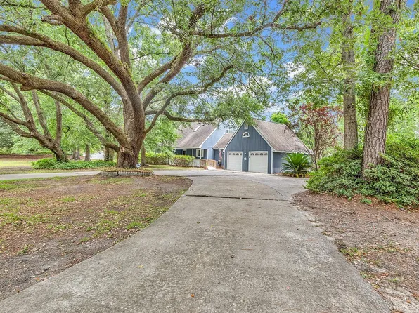 5810 Crestwood Dr., Myrtle Beach, SC 29588